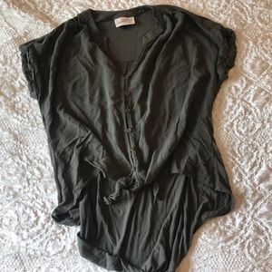 Green relaxed fit blouse